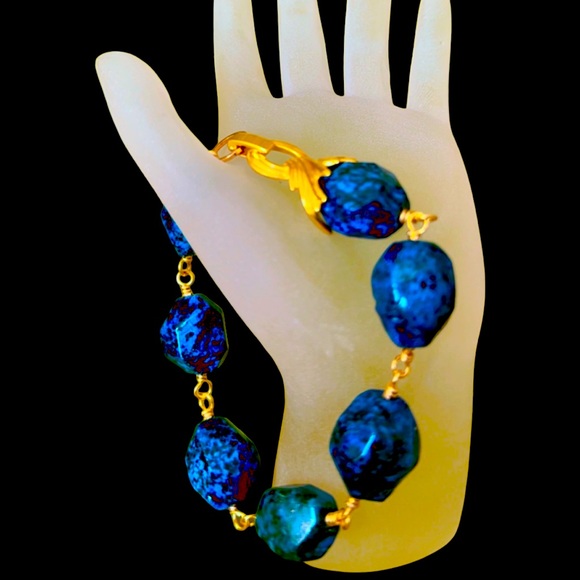 A nice and new design bracelet with a nice and blue stone and full energy 🤩 - Picture 1 of 1